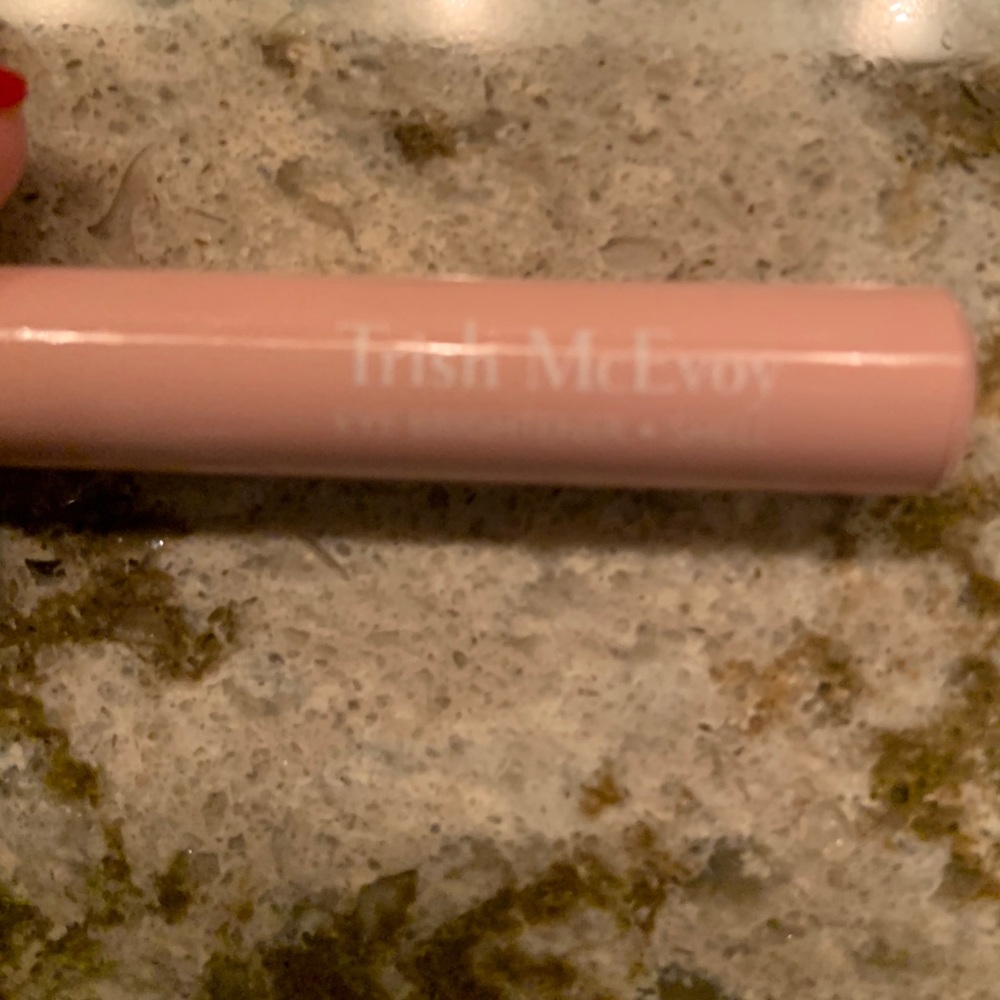 Trish McEvoy Eye Brightener in Shell